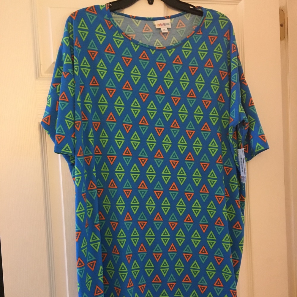 NWT Medium Irma Lularoe